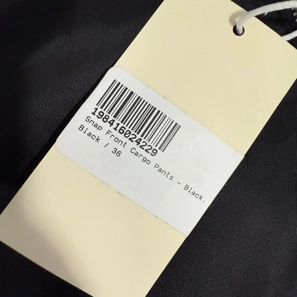 MNML Black Cargo Pants - Picture 5 of 6